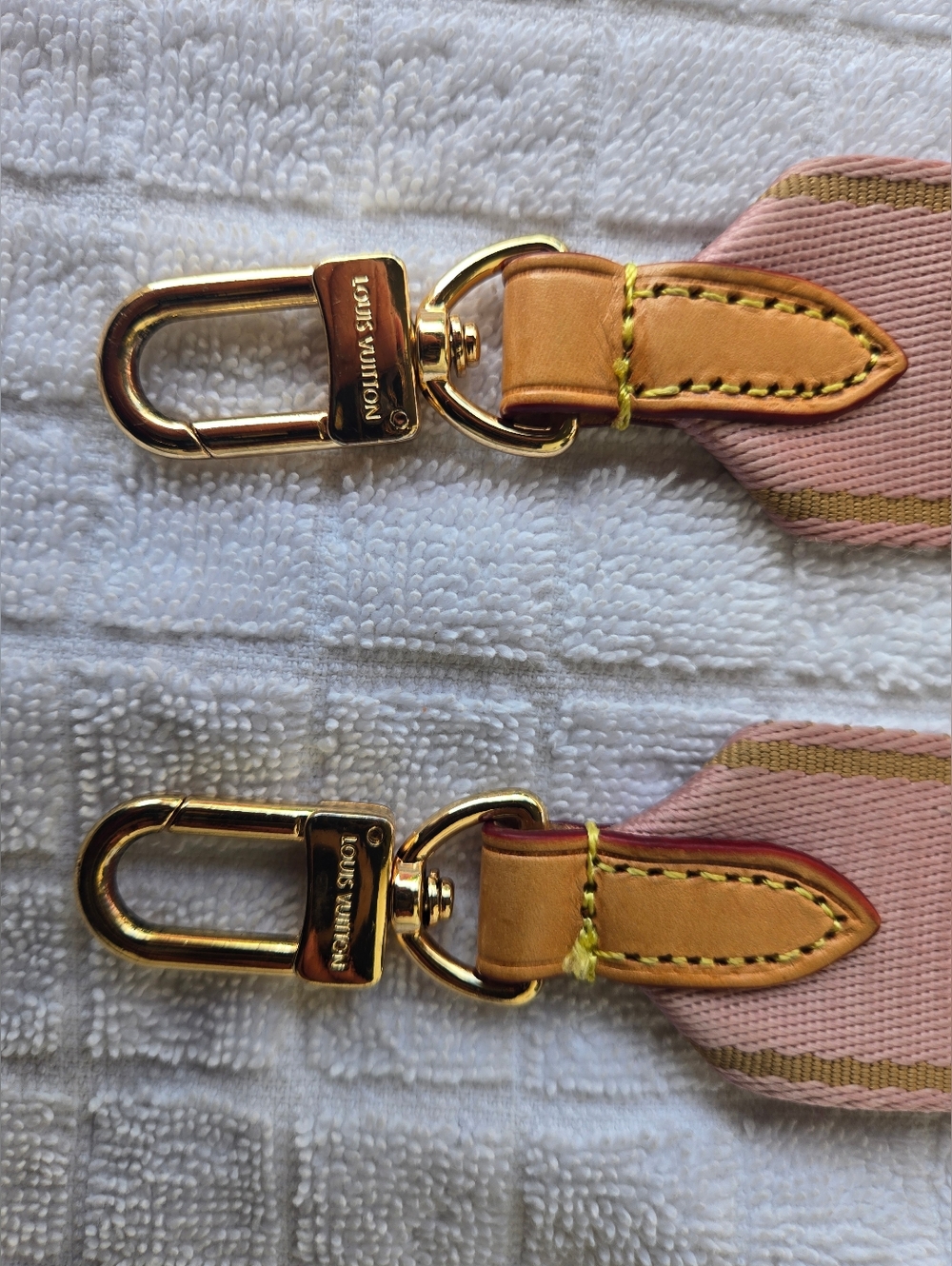 Louis Vuitton Shoulder Strap Adjustable Crossbody Shoulder Pink And Gold - Picture 6 of 10